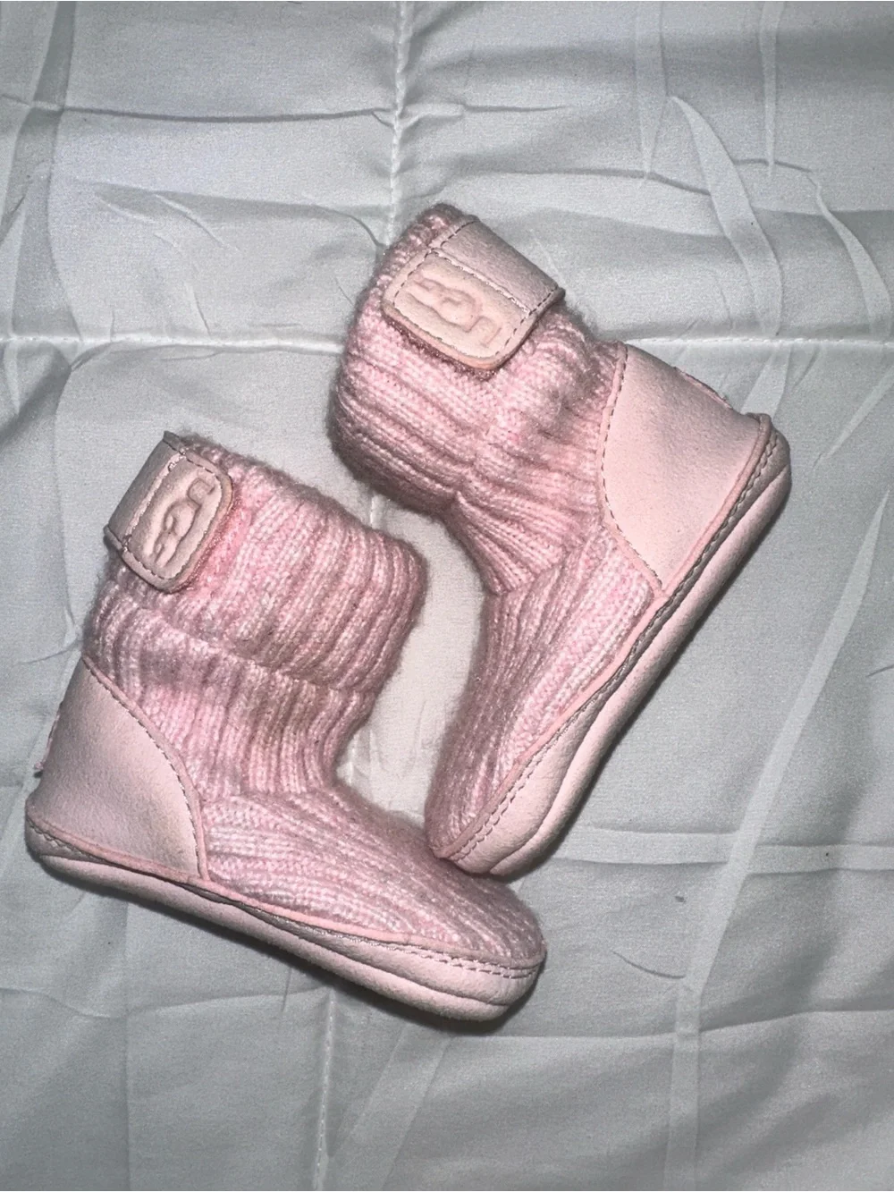 UGG | Baby Skylar Seashell Pink Knit Booties | Size 0/1 (0-6m)